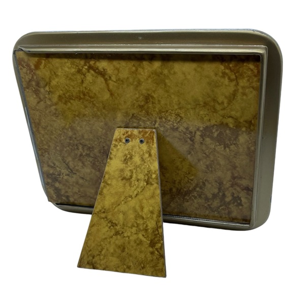 Vintage Yellow Enamel Floral Swivel Back Picture Frame, Rectangular 9x7" - Picture 4 of 10